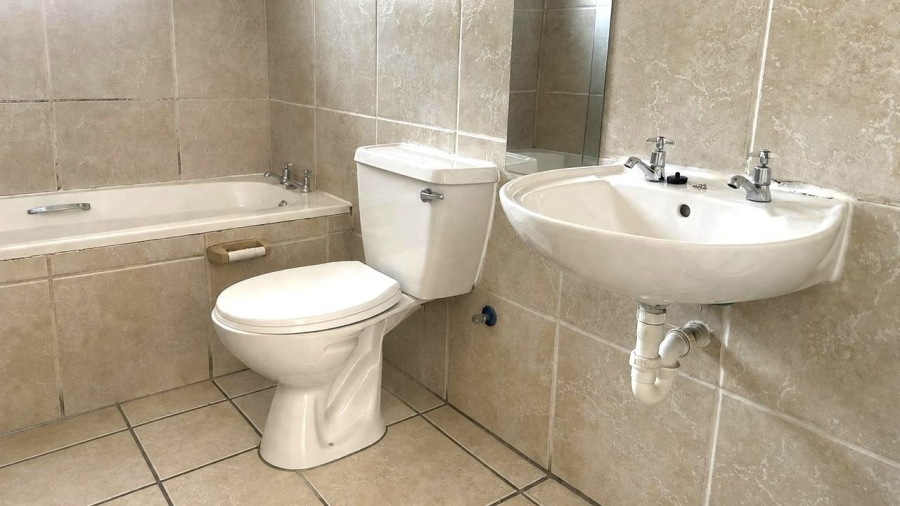 2 Bedroom Property for Sale in Parklands Western Cape